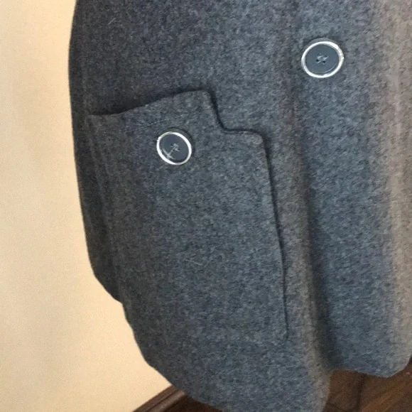 Fabulous Vintage 1960s Wool and Fur coat - Picture 3 of 10